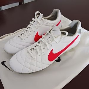 Nike Tiempo Soccer Shoes